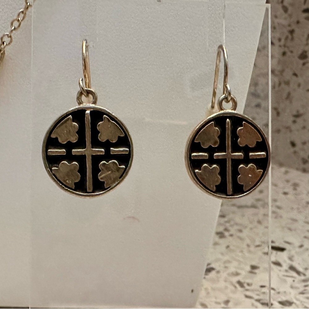 Black and gold tone jewelry set - Picture 10 of 13
